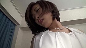 ラグジュtv 128 ともさ りえ似の美女「白瀬真希」現在でも、美肌やスタイルをキープするためにエステやヨガに通っているという。男性を誘っているかのようなタイトなスカートに、スラっと伸びた手足が美しい。https is gd jnhfi3