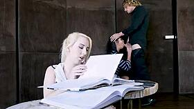 BlackValleyGirls מציגה טין שחורה 18+ וינה בלאק עם ציצים נחמדים שמזדיינת.