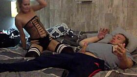 Watch this boss mama getting pounded doggystyle on webcam?