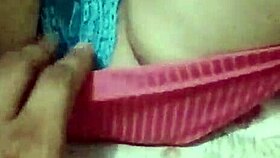 Pinguelao dominates the white girl!