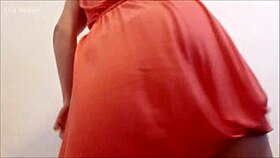 Take a peek up my skirt while I SHAKE MY ASS - Ellie Rowyn