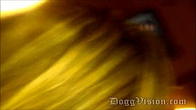 במסיבה פרועה, נשות qos חמות קיבלו blowbang בין גזעי מטורף