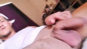 El chacal ama los aceites el pasivo lo sabe entonces se dejo masajear y mormosear