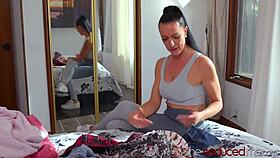 Cute Teen Eliza Eves Gets Pussy Licked By Seductive Stepmom In USA