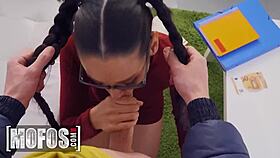 andreina deluxe ditches studying for jordi's dong sucking