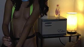 Unscripted porn amateur handjob