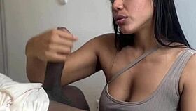 i love suckin that big cock deep, me and my wife doin it amateur style