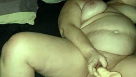 cumming so hard inside this hot milf right now, wanna see?