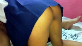 esta es mi alumna latina mas callada me ayudas hacerla gemir eh