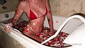 Wow, sex in the bathroom with hookah and pissing!