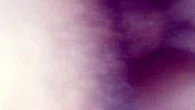 I am the squirt queen, watch me squirt up close!