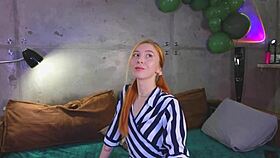 Gorąca rudowłosa bestia gotowa dominować dziś wieczorem