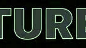 Човече, не знам како настављам да паднем на ову ловачку кугу са великим сисицама сваки пут