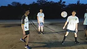 Suruba Com Os Mulekes Do Futebol - Parte I