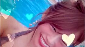 Sjekk ut denne japanske sexy dansen med store pupper i aksjon.