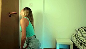 The neighbor eagerly swallowed the big cock gift from the amateur.