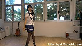 Watch this petite Asian girl ride