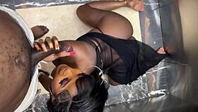 i met a stranger in the elevator who gave me a blowjob with big tits and ass shaking