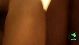 Morena de fuego se masturba intensamente para mí con pasión 😍