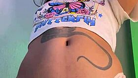 i tease you from the front or back, always making a strong cumshot for you