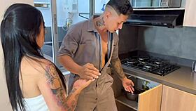 I Fuck Housewife To Avoid Gas Cutoff