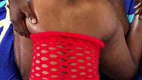 Hot Black Babe Gets Fucked Doggystyle in Quick Neighbor Encounter