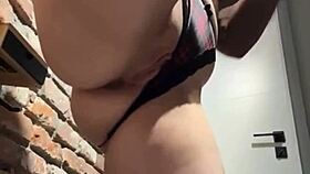 Anal Fucking And Squirting A Lot In The Changing Room