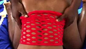 Hot Black Babe Gets Fucked Doggystyle in Quick Neighbor Encounter