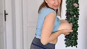 Busty Braless GILF MariaOlds Shows Off Sporty Strip Dancing Moves