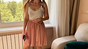 My friend's stepmom begged me to fuck her and rode me wildly!