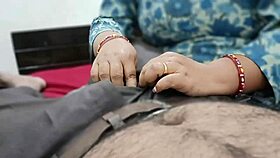 Young amateur stepsister in bedroom homemade scene