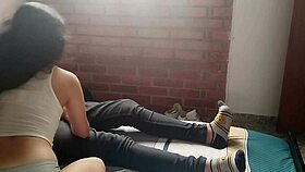 Jovencita cachonda me masturba y me saca la leche con su boca?