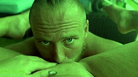 Amateur Wife's Pussy Licking Orgasm