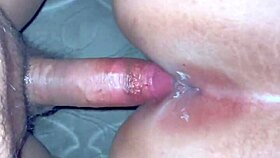 Cogida De Perrito Mientras Anda En Sus Días?