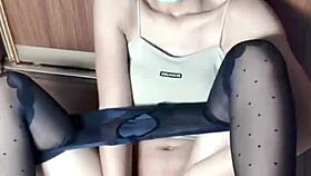 come fuck me in sexy lingerie