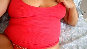 Yo, madrastra celebrates independence day squeezing her pussy hard!