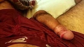 Jerking off that huge cock in bedroom 😩