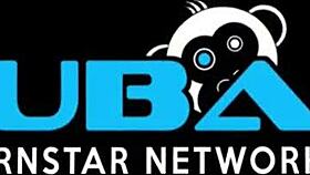 Capri's rocking those high heels while masturbating her pussy 😍