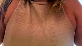 i trained at times square gym, my nipples hard, sweat dripping down my pussy, gringos stared and grabbed their hard cocks