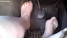 Zeraphine73 shows feet in car outdoor