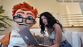 black-haired harley haze plays with toys and takes cum in mouth