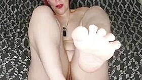 Just splash all that cum on my feet for joi fetish