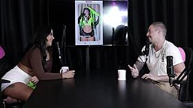 i show my tits and pussy in the punheta game and he shows his cock after tinder matches