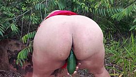 caliente y deseosa de verga me masturbo de camino a casa