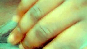 Homemade fingering that creamy little pussy 😍 so chubby