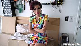 Horny stepmom Savana Styles and stepson fucking inside the garage