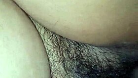 Toda safadinha com minha bocetinha peluda em lingerie sexy 😏