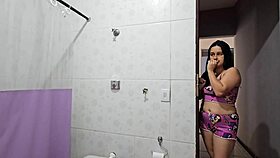 Stepdaughter overwhelmed seeing me in shower, multiple climaxes hit!