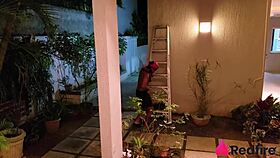 morena gostosa foi surpreendida por ladrão comendo seu cuzinho