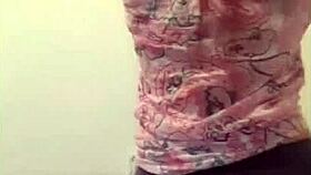 Roc ya booty with sexy american dancing.